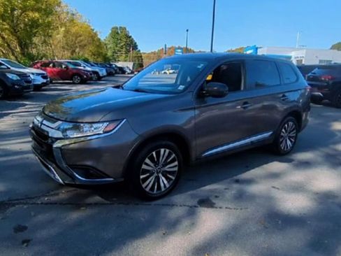 Used 2020 Mitsubishi Outlander ES image 4