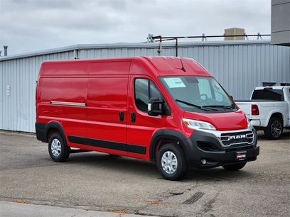 New 2025 RAM ProMaster 2500 w/ Quick Order Package 22G SLT