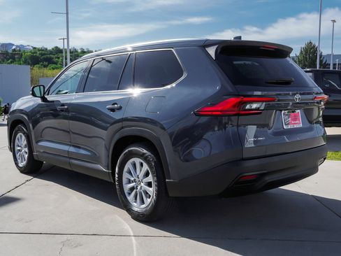Certified 2024 Toyota Grand Highlander AWD Hybrid image 6