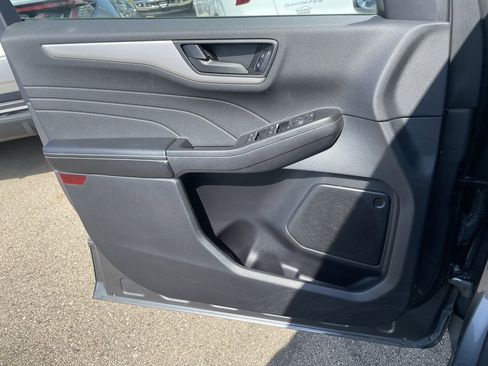 Used 2022 Ford Escape SE image 51