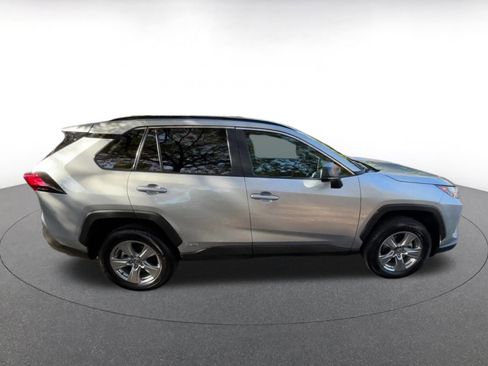 Used 2025 Toyota RAV4 LE image 16