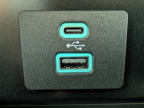 Used 2024 Ford F150 XLT image 19