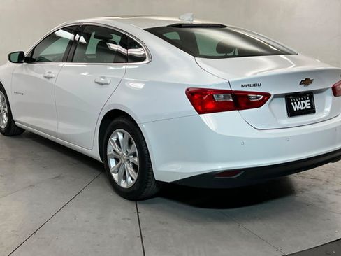 Used 2024 Chevrolet Malibu LT FWD image 3