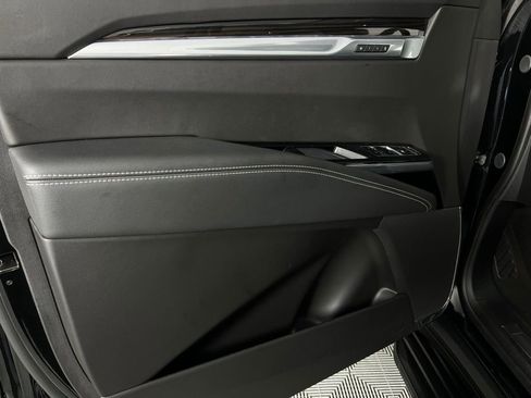 Used 2025 Cadillac Escalade Premium Luxury image 26