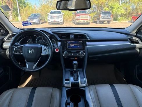 Used 2017 Honda Civic Touring image 11