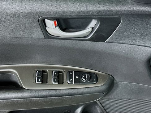 Used 2020 Kia Optima LX image 15