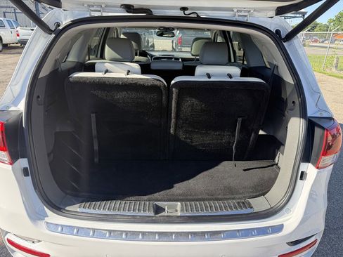 Used 2017 Kia Sorento SX FWD image 26
