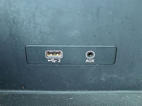 Used 2018 Audi Q5 2.0T Premium Plus w/ Premium Plus Package image 33