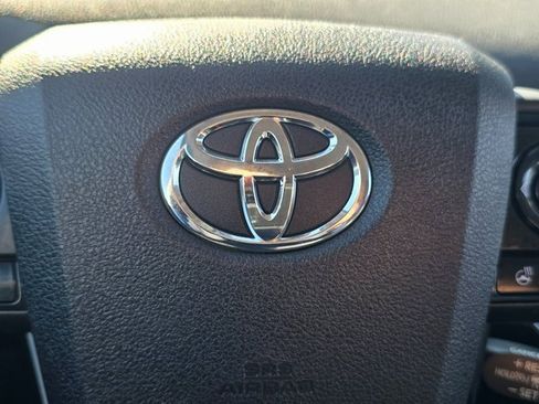 Used 2020 Toyota Prius Prime Limited image 24