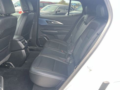 Used 2025 Chevrolet Equinox EV LT w/ Convenience Package image 23