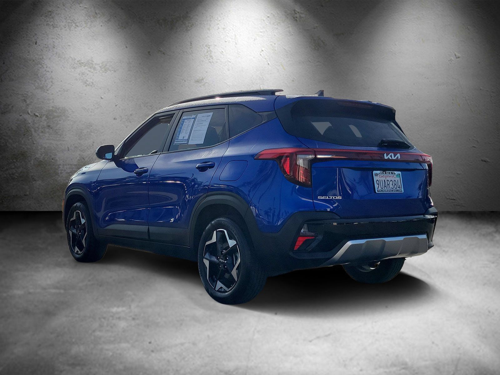 Used 2025 Kia Seltos S AWD/4WD image 4