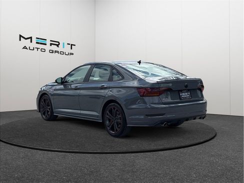Used 2019 Volkswagen Jetta GLI FWD image 7