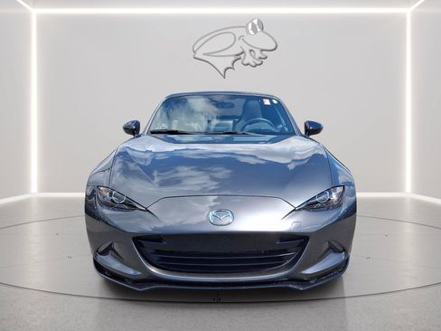 Used 2021 MAZDA MX-5 Miata RF Club RWD image 7
