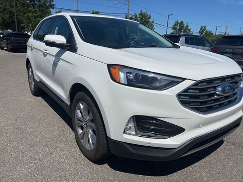 Used 2023 Ford Edge Titanium AWD/4WD image 4