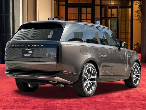 New 2026 Land Rover Range Rover SE image 10