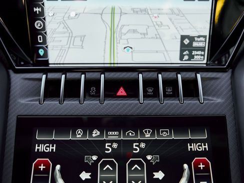 Used 2024 Lamborghini Urus Performante image 70