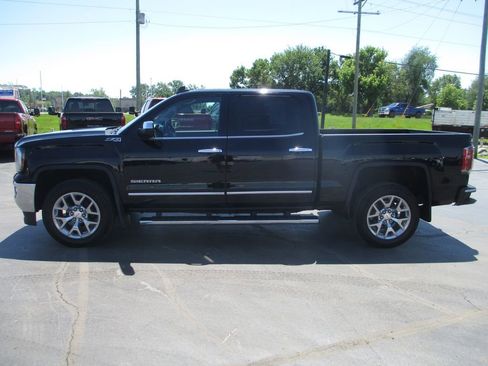 Used 2018 GMC Sierra 1500 SLT w/ SLT Premium Package AWD/4WD image 9