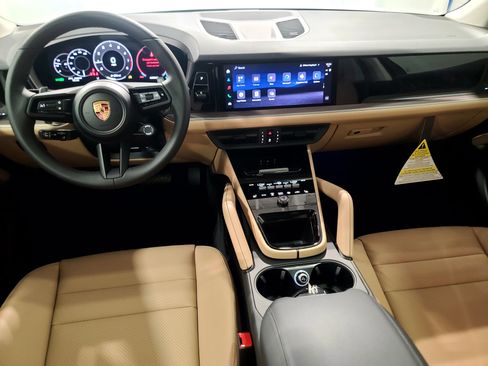 New 2026 Porsche Cayenne image 12