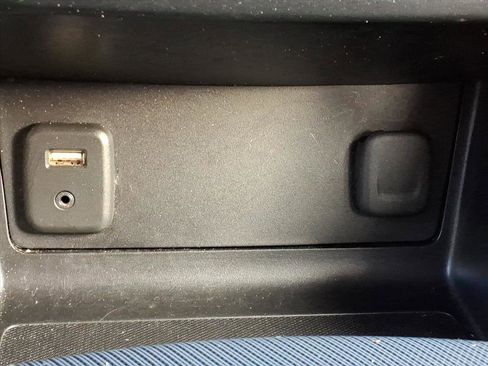 Used 2017 Chevrolet Colorado Z71 image 28