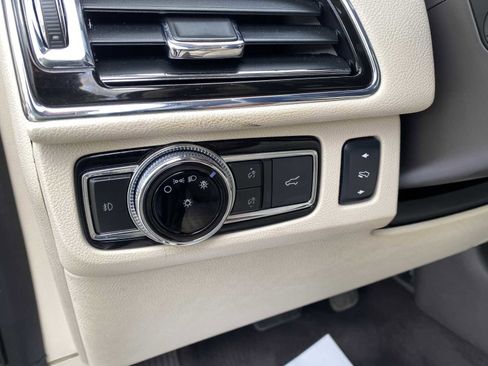 Used 2018 Lincoln Navigator L Reserve w/ Technology Package image 20