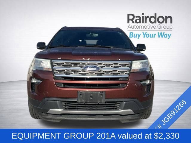 Used 2018 Ford Explorer XLT w/ Equipment Group 201A AWD/4WD image 2