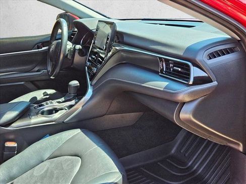 Used 2022 Toyota Camry XSE w/ Carpet Mat Package (TMS) FWD image 19