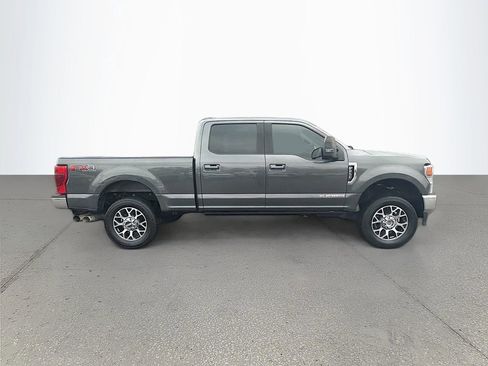 Used 2020 Ford F250 Lariat image 2