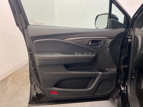 Used 2022 Honda Passport TrailSport image 22
