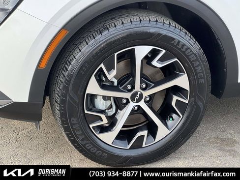 Used 2023 Kia Sportage EX image 29