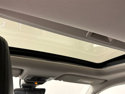 Certified 2026 Honda HR-V EX-L image 14