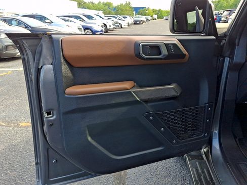 Used 2022 Ford Bronco Outer Banks AWD/4WD image 13