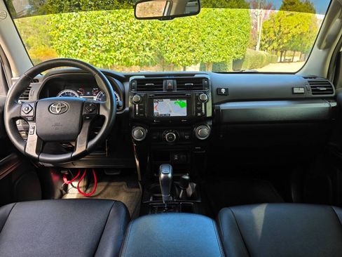 Used 2015 Toyota 4Runner TRD Pro AWD/4WD image 14