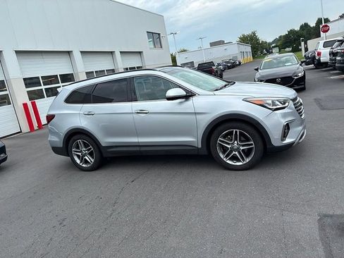 Used 2017 Hyundai Santa Fe AWD w/ Cargo Package image 4