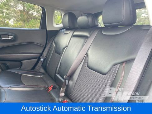 Used 2020 Jeep Compass Trailhawk AWD/4WD image 15