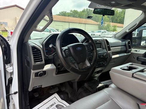 Used 2017 Ford F250 4x4 Crew Cab Super Duty image 14
