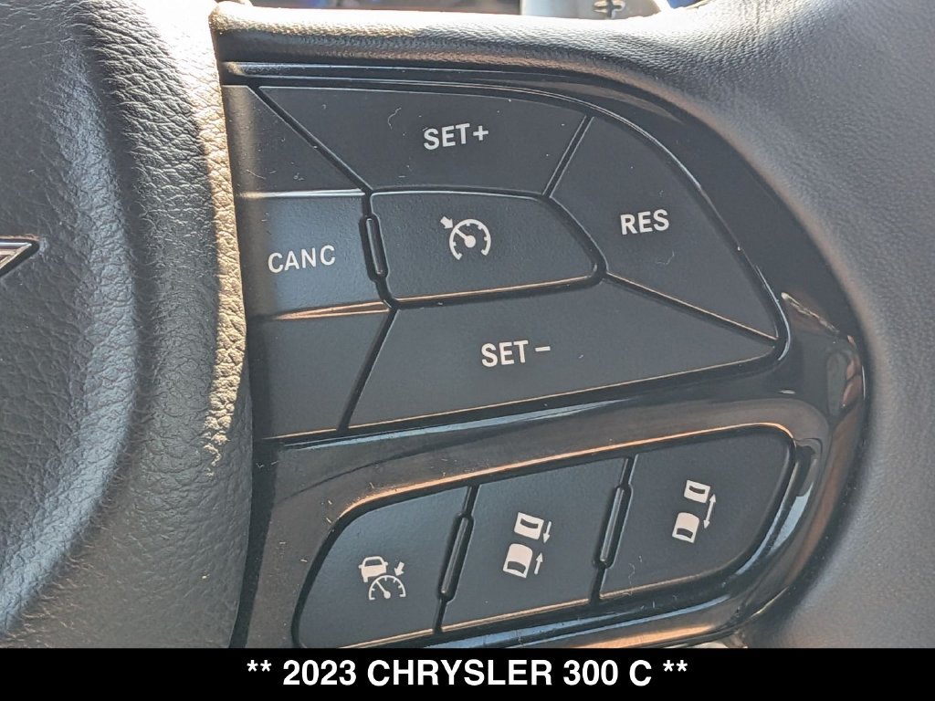 Used 2023 Chrysler 300 C RWD image 7