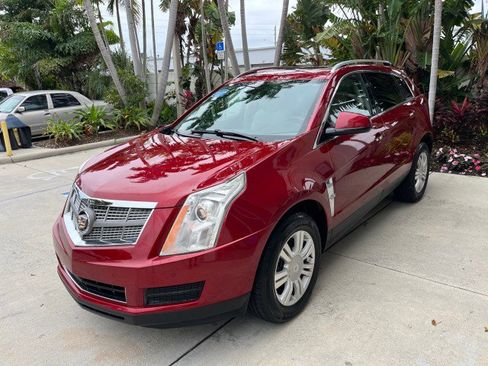 Used 2010 Cadillac SRX Luxury image 4