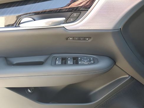 New 2025 Cadillac XT6 Premium Luxury w/ LPO, Floor Liner Package image 30