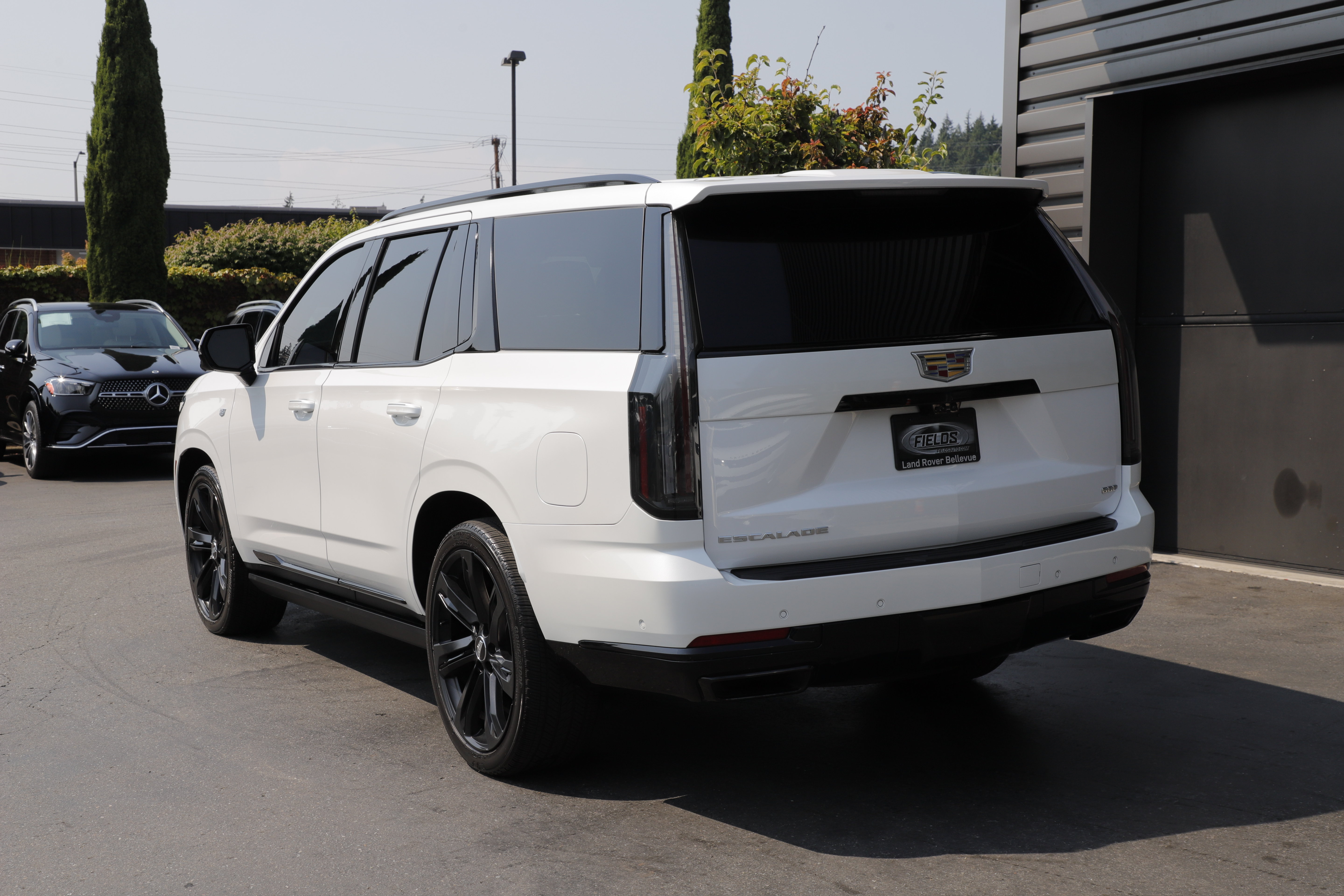 Used 2025 Cadillac Escalade Sport w/ Touring Package AWD/4WD image 4