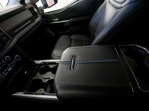 Used 2025 Ford F450 Platinum image 39