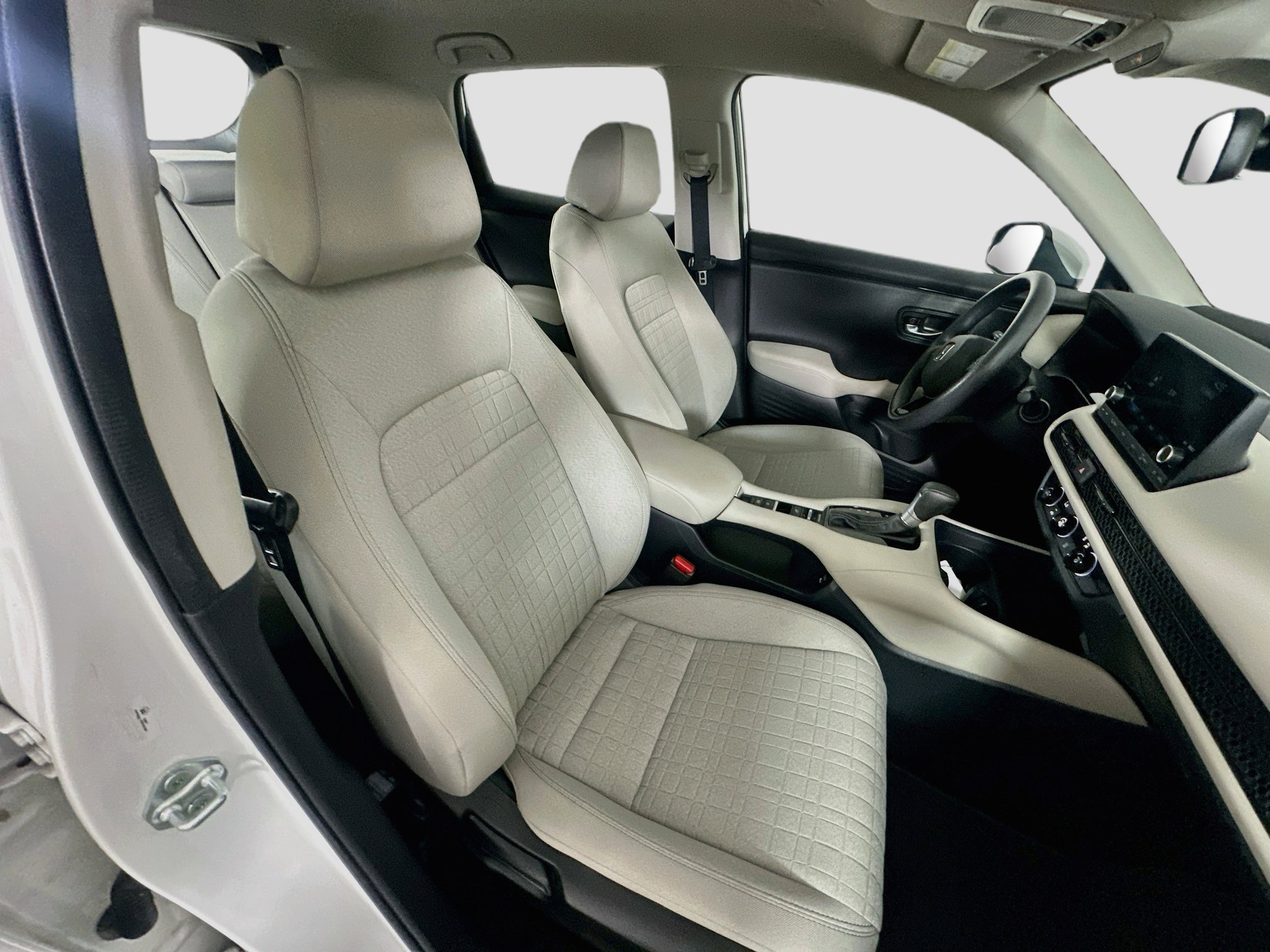 Used 2024 Honda HR-V LX image 29