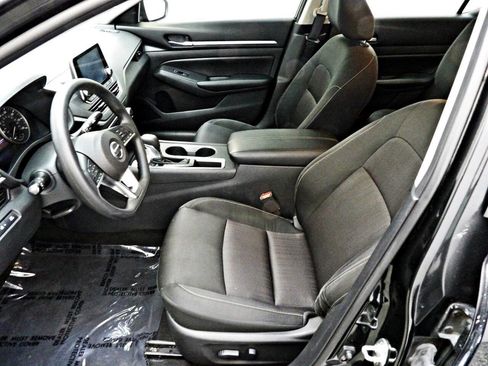 Used 2022 Nissan Altima 2.5 SV image 8