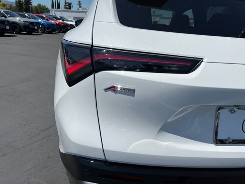 Certified 2025 Acura ADX A-Spec image 10