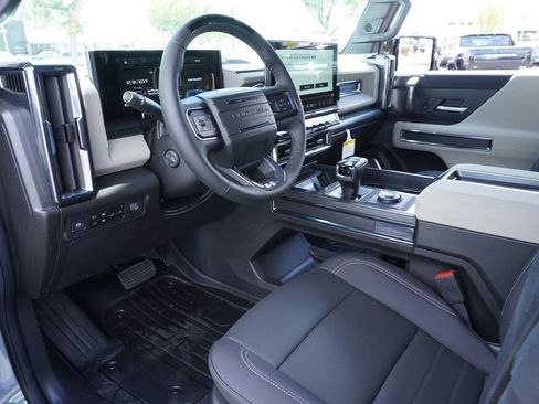 New 2026 GMC Hummer EV 4x4 Crew Cab image 16