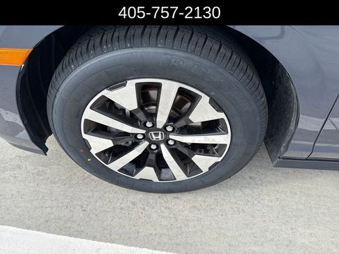 Used 2025 Honda Odyssey EX-L image 14