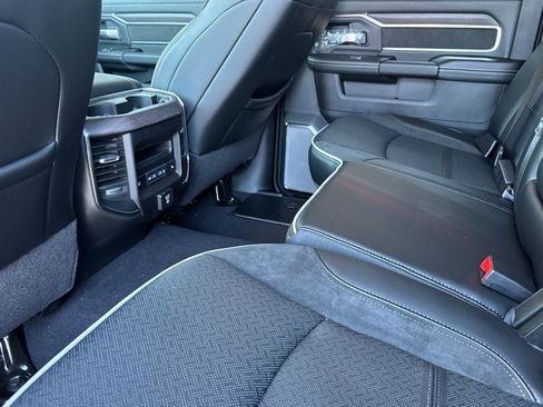 New 2026 RAM 2500 Laramie AWD/4WD image 11