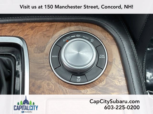 Used 2022 Nissan Armada SL AWD/4WD image 32