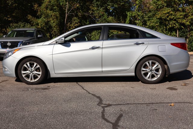 Used 2012 Hyundai Sonata Limited w/ Navigation Pkg FWD image 8