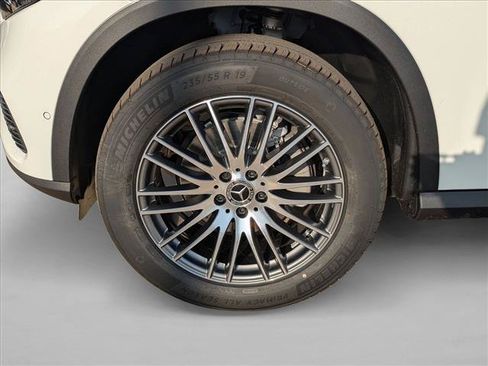 Certified 2026 Mercedes-Benz GLC 300 image 11