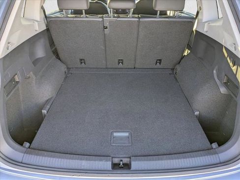 Used 2019 Volkswagen Tiguan SE image 6